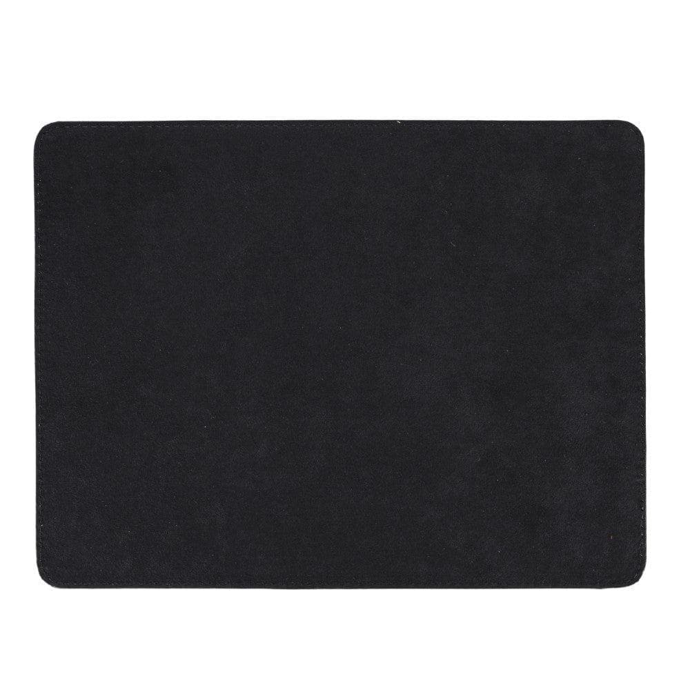 Black rectangular mouse padon a white background